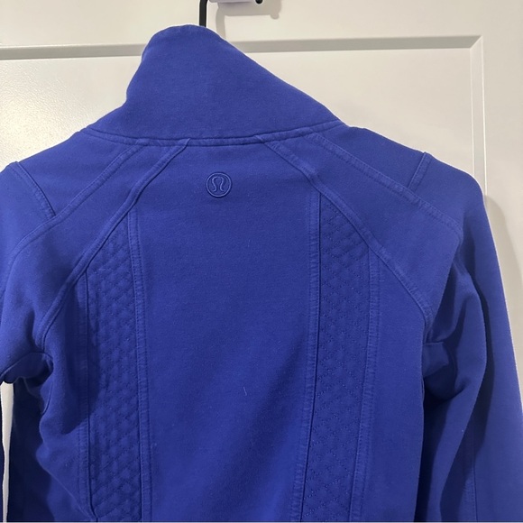 Lululemon It’s Happening Workout Running Jacket In Pigment Blue Size 4 Women’s - Picture 12 of 16